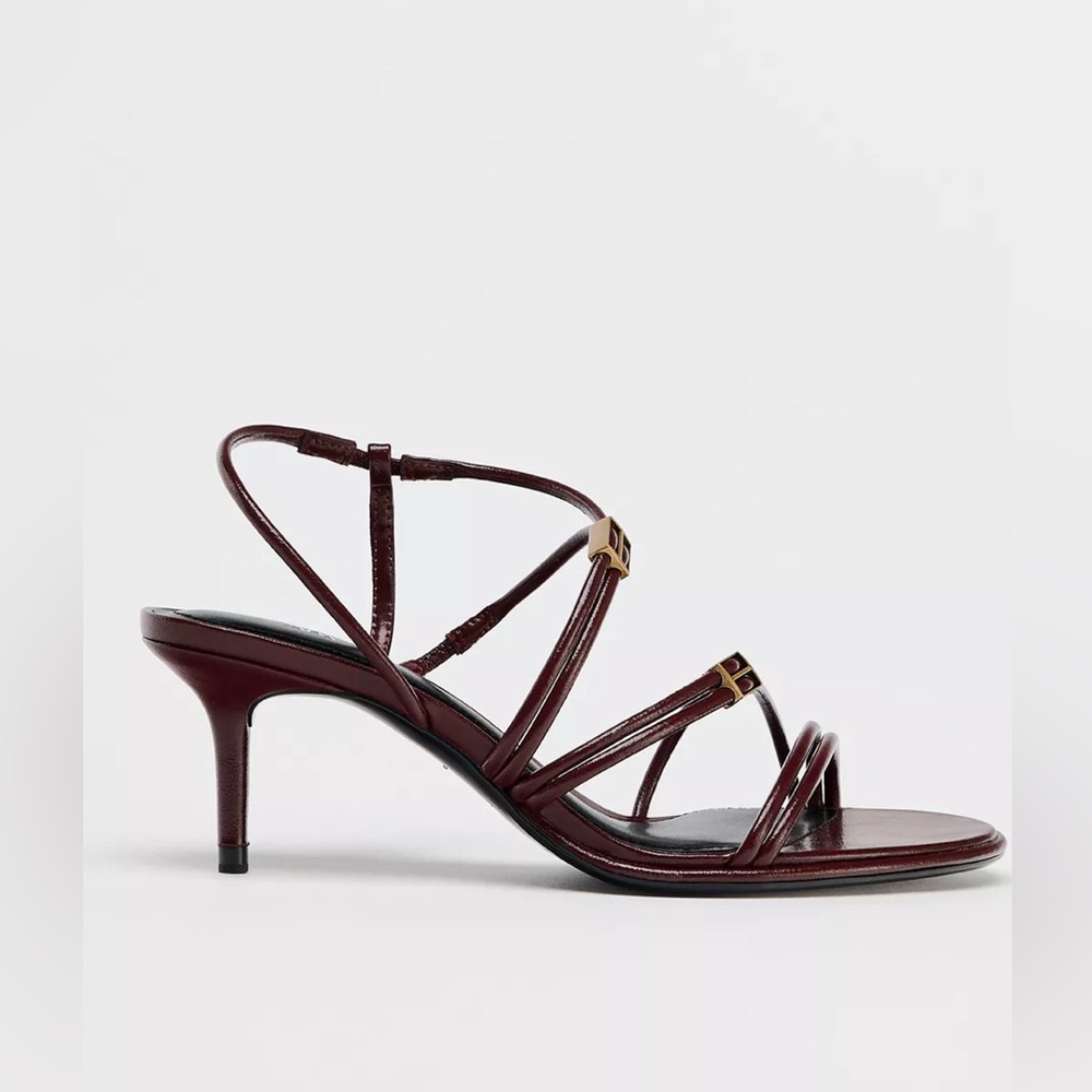 HIGH HEELED STRAP SANDALS